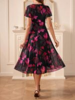 Rochie Midi Aurora Neagra cu Print Floral Rosu si Roz - imagine 2