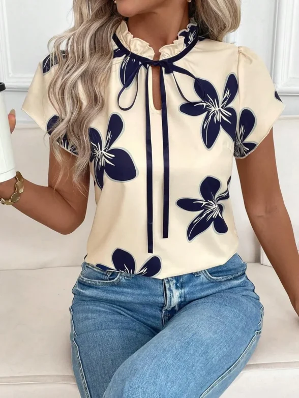 Bluza Dama Adelina Crem cu Print Floral Bleumarin