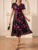 Rochie Midi Aurora Neagra cu Print Floral Rosu si Roz