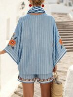 Compleu Cerasela Bleu cu Dungi Albe si Print Floral - imagine 2