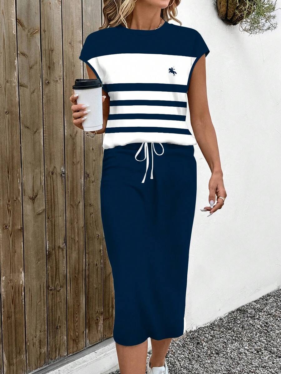 30 Compleu Karla Format din Top Alb si Fusta Midi Albastra - imagine 1