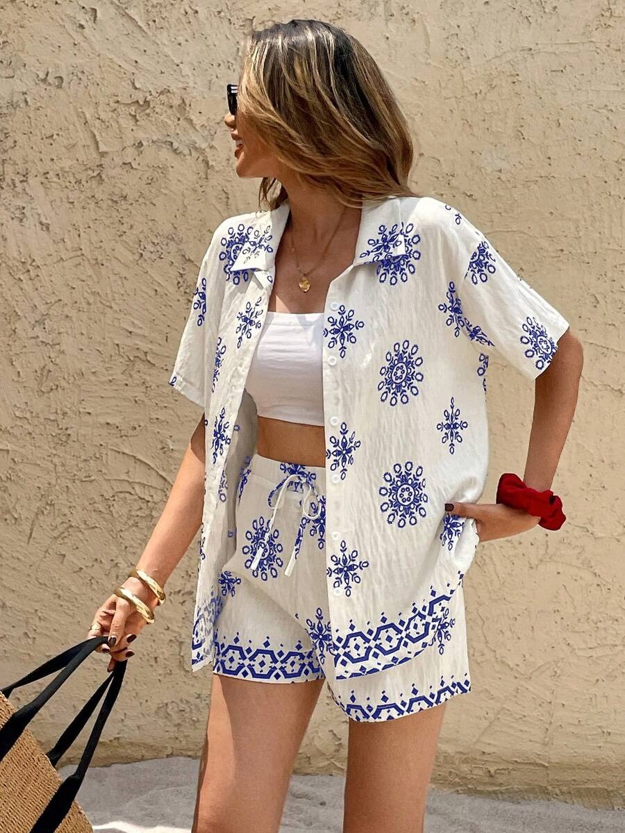 4259 Compleu Mirabela Alb cu Print Floral Albastru format din Top si Pantalon - imagine 1