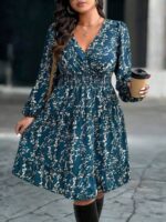 Rochie Scurta Ermeline Albastra cu Flori Bej - Marimi Mari