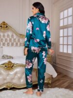 Compleu de Noapte cu Pantalon Nikka Albastra cu Print Floral - imagine 2