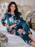 Compleu de Noapte cu Pantalon Nikka Albastra cu Print Floral