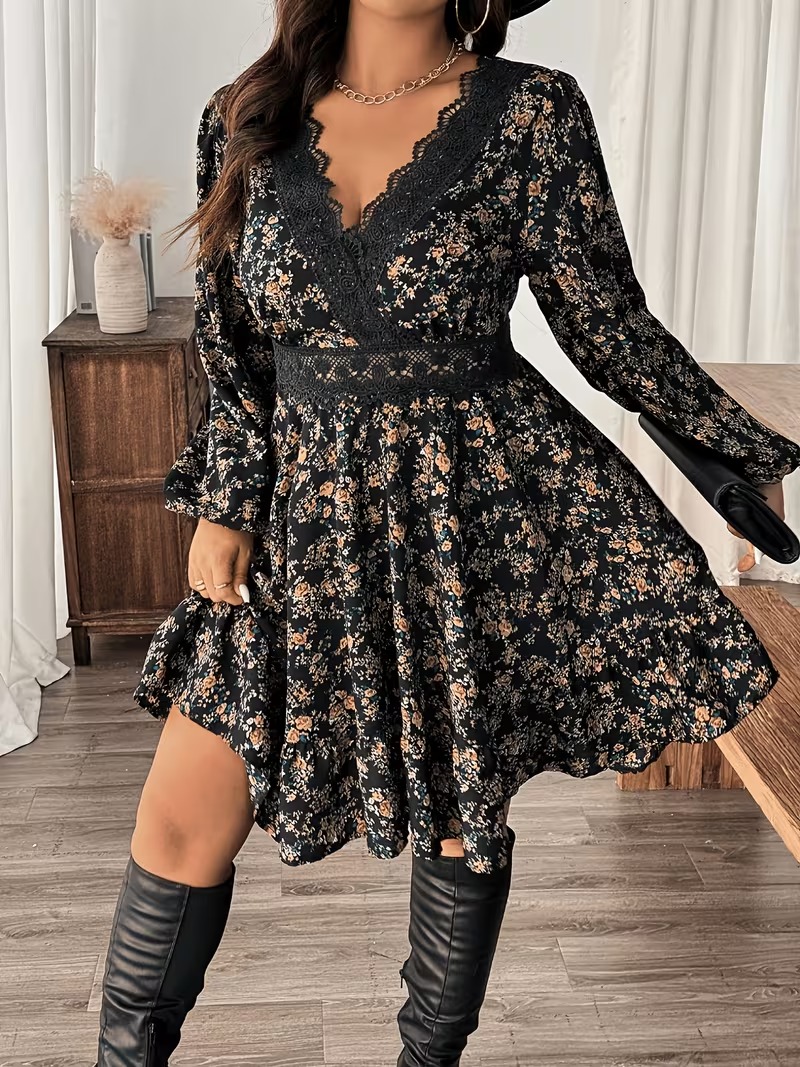 7168 Rochie Scurta Alma Neagra cu Print Floral si Dantela - Marimi Mari - imagine 1