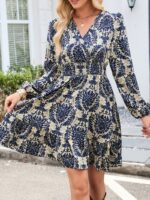 Rochie Scurta Tensa Gri cu Print Geometric Bleumarin - imagine 5