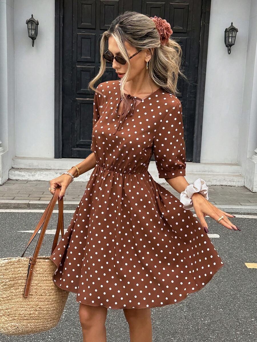8159 Rochie Scurta Kasandra Maro cu Buline Albe - imagine 1
